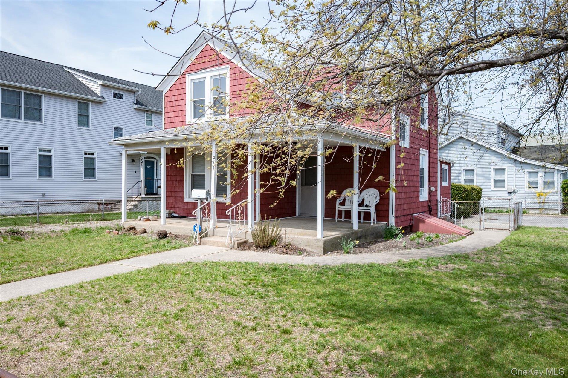 Single Family Elizabeth  Nassau County, NY 11096, MLS-988814-2