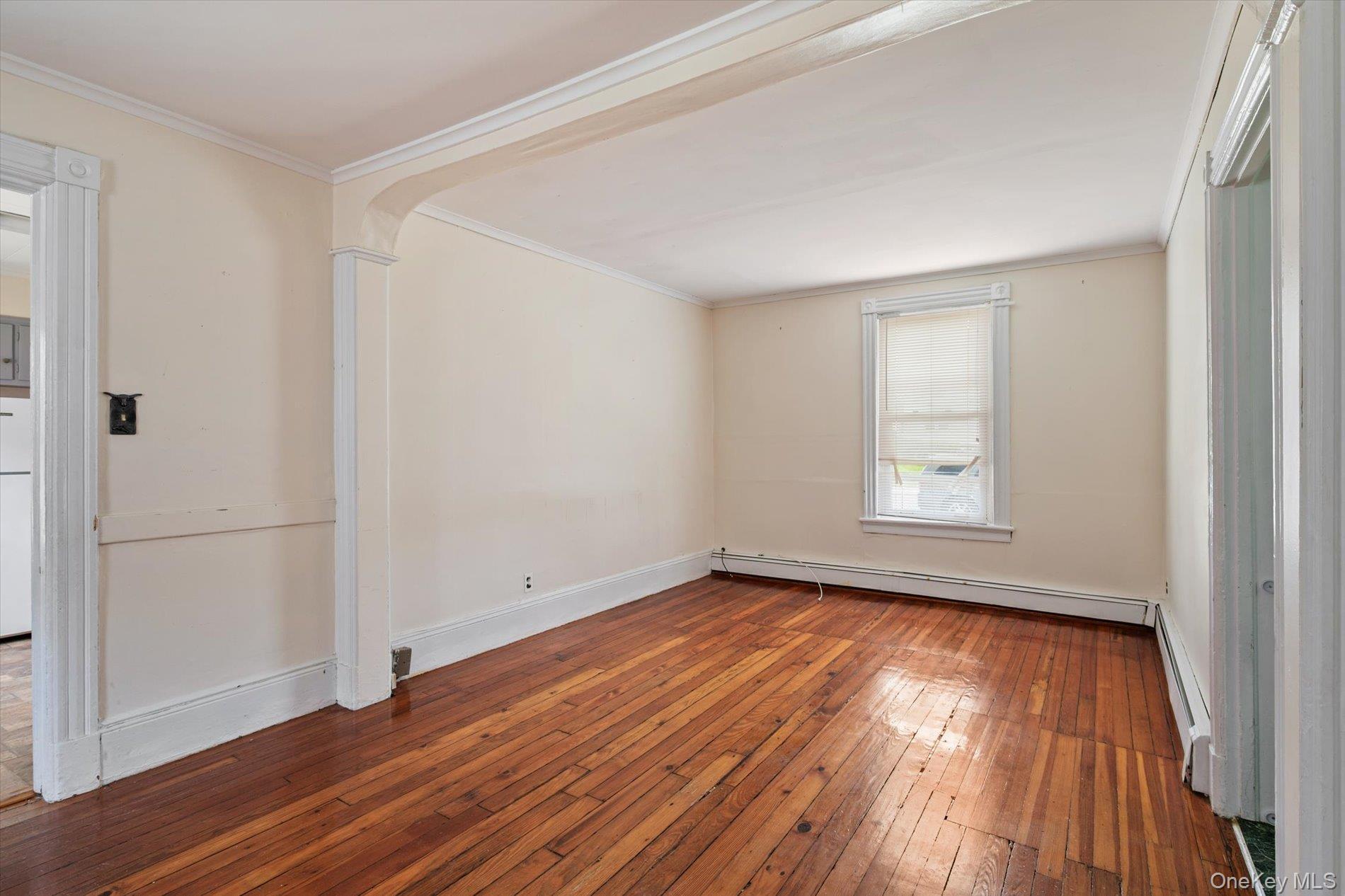 Single Family Elizabeth  Nassau County, NY 11096, MLS-988814-3