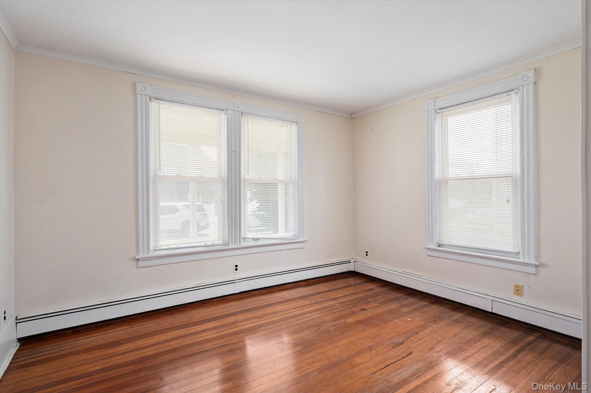 Single Family Elizabeth  Nassau County, NY 11096, MLS-988814-7