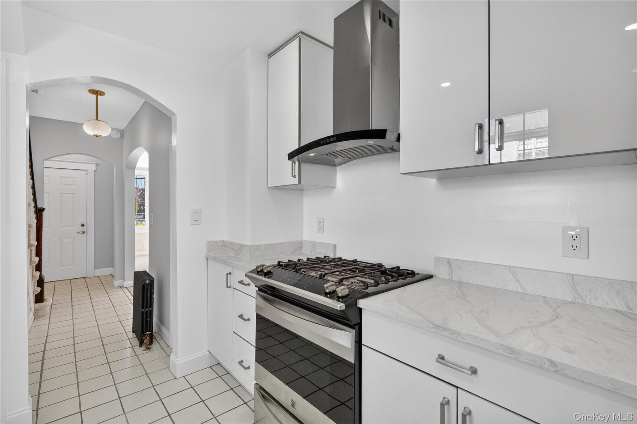 Single Family Sherwood  Westchester County, NY 10704, MLS-988821-22