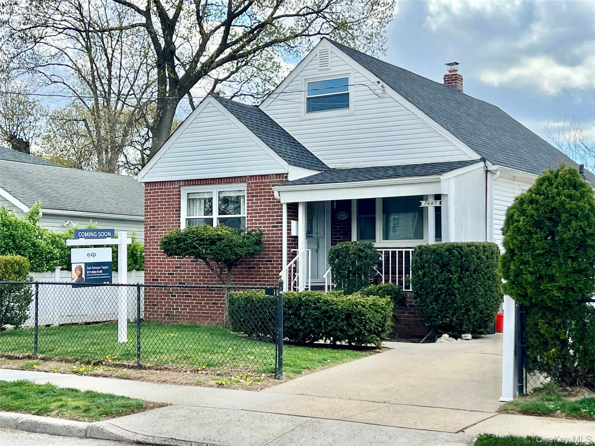 Single Family Rosser  Nassau County, NY 11003, MLS-988836-38