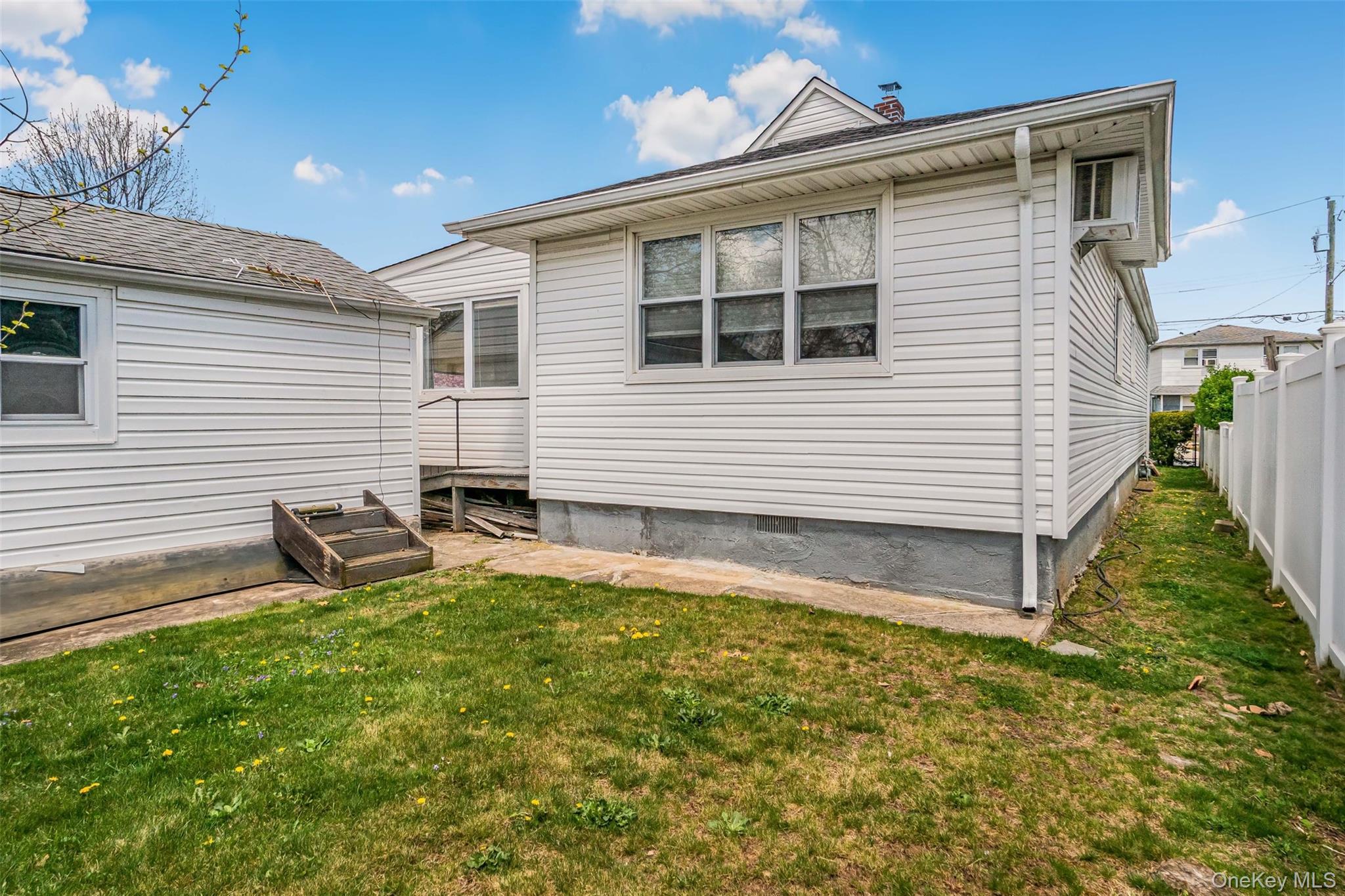 Single Family Rosser  Nassau County, NY 11003, MLS-988836-7