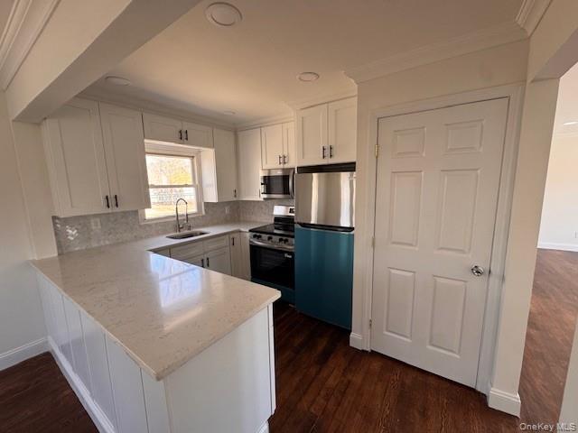 Single Family Elder  Suffolk County, NY 11779, MLS-988839-10