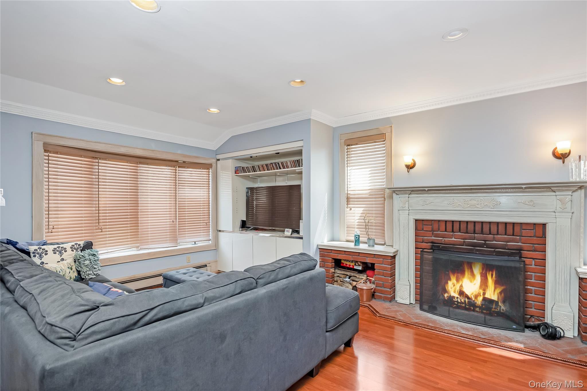 Single Family Cottage  Nassau County, NY 11510, MLS-988853-4