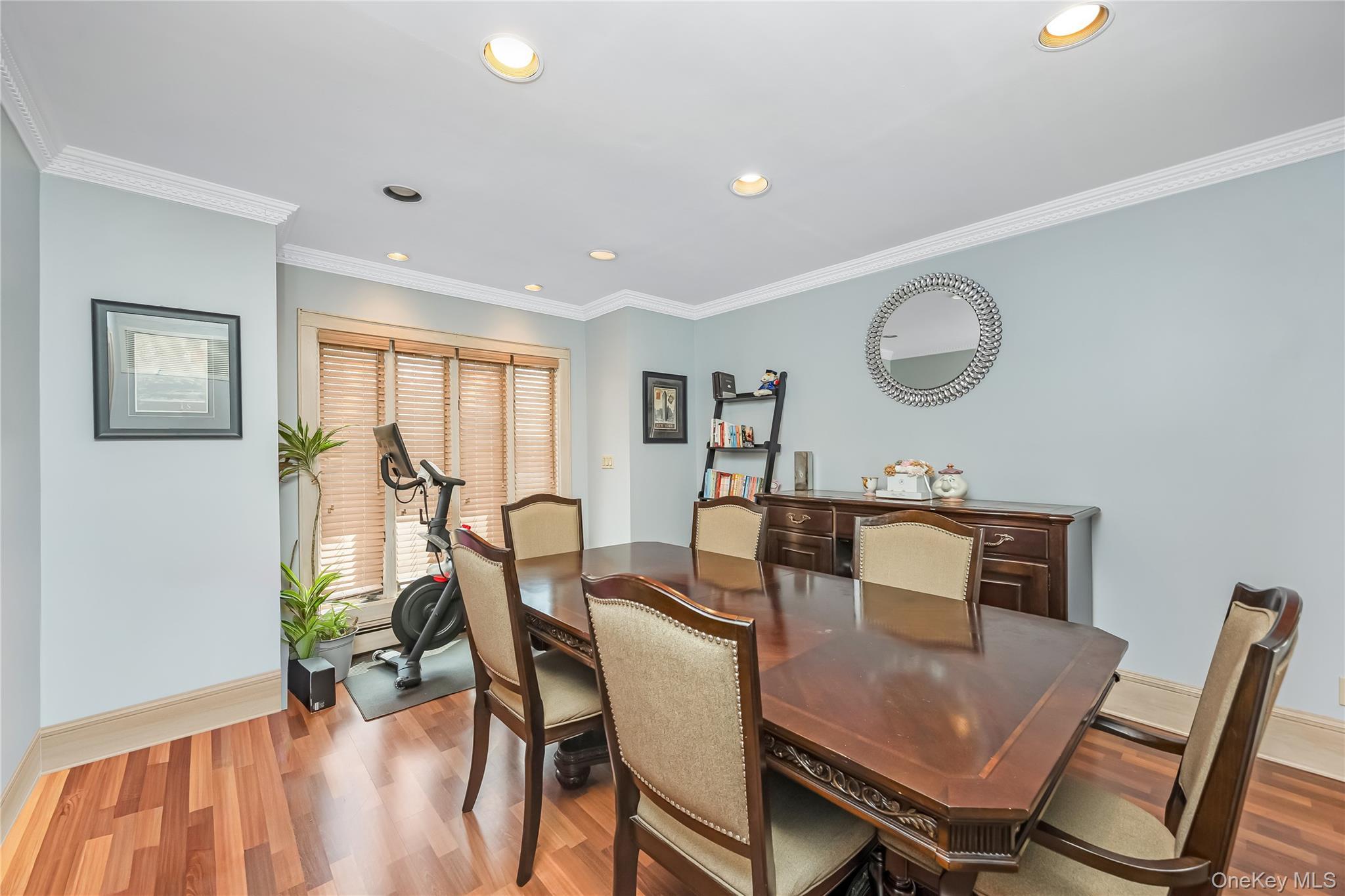 Single Family Cottage  Nassau County, NY 11510, MLS-988853-8