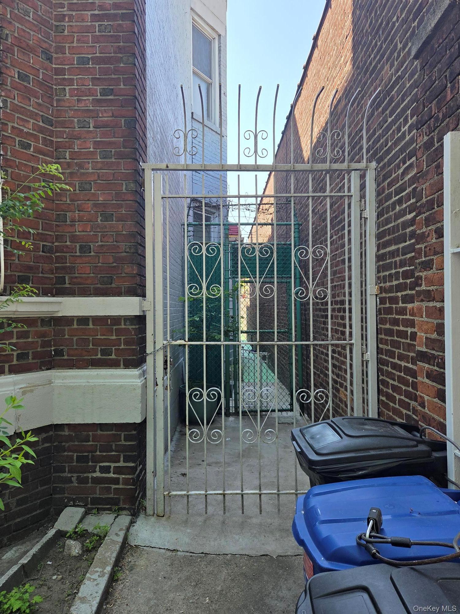 Single Family Manida Bronx, NY 10474, MLS-988860-3