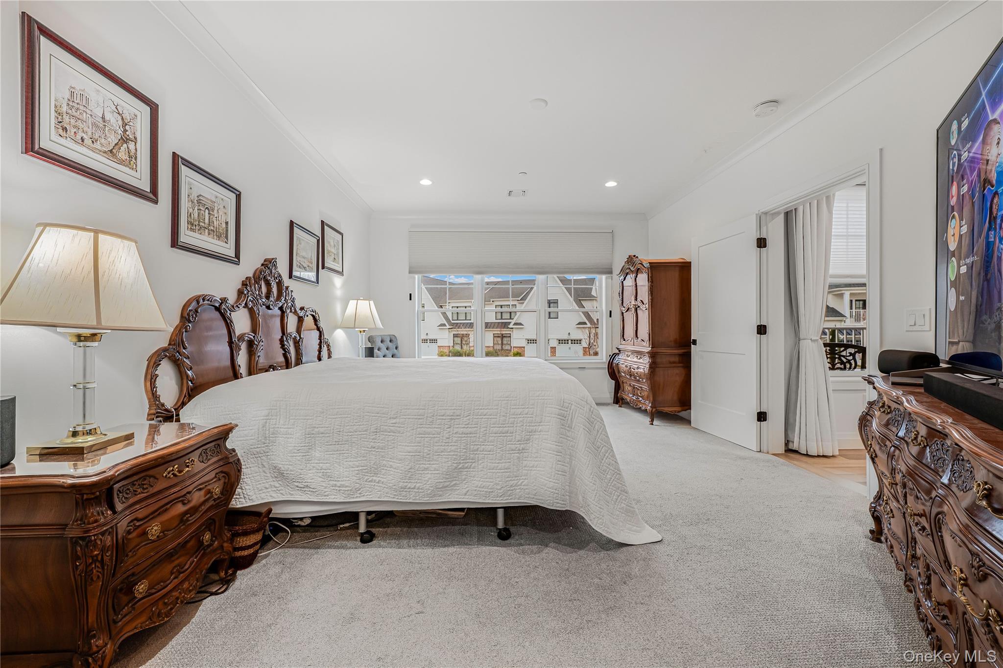 Condo Aspenwood  Nassau County, NY 11803, MLS-988871-10