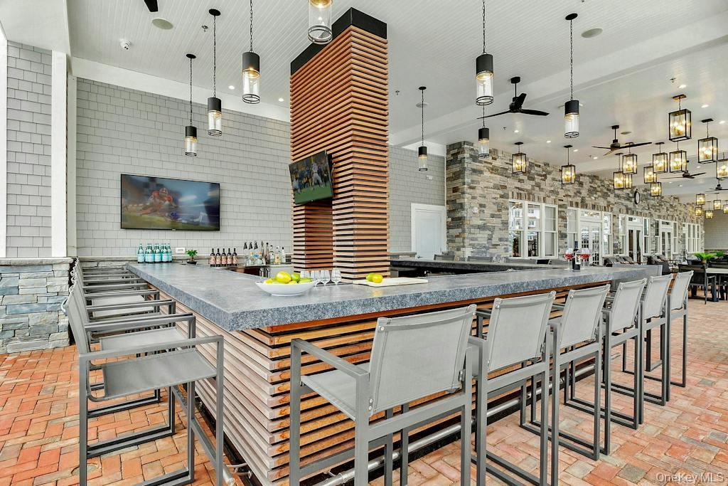 Condo Aspenwood  Nassau County, NY 11803, MLS-988871-25