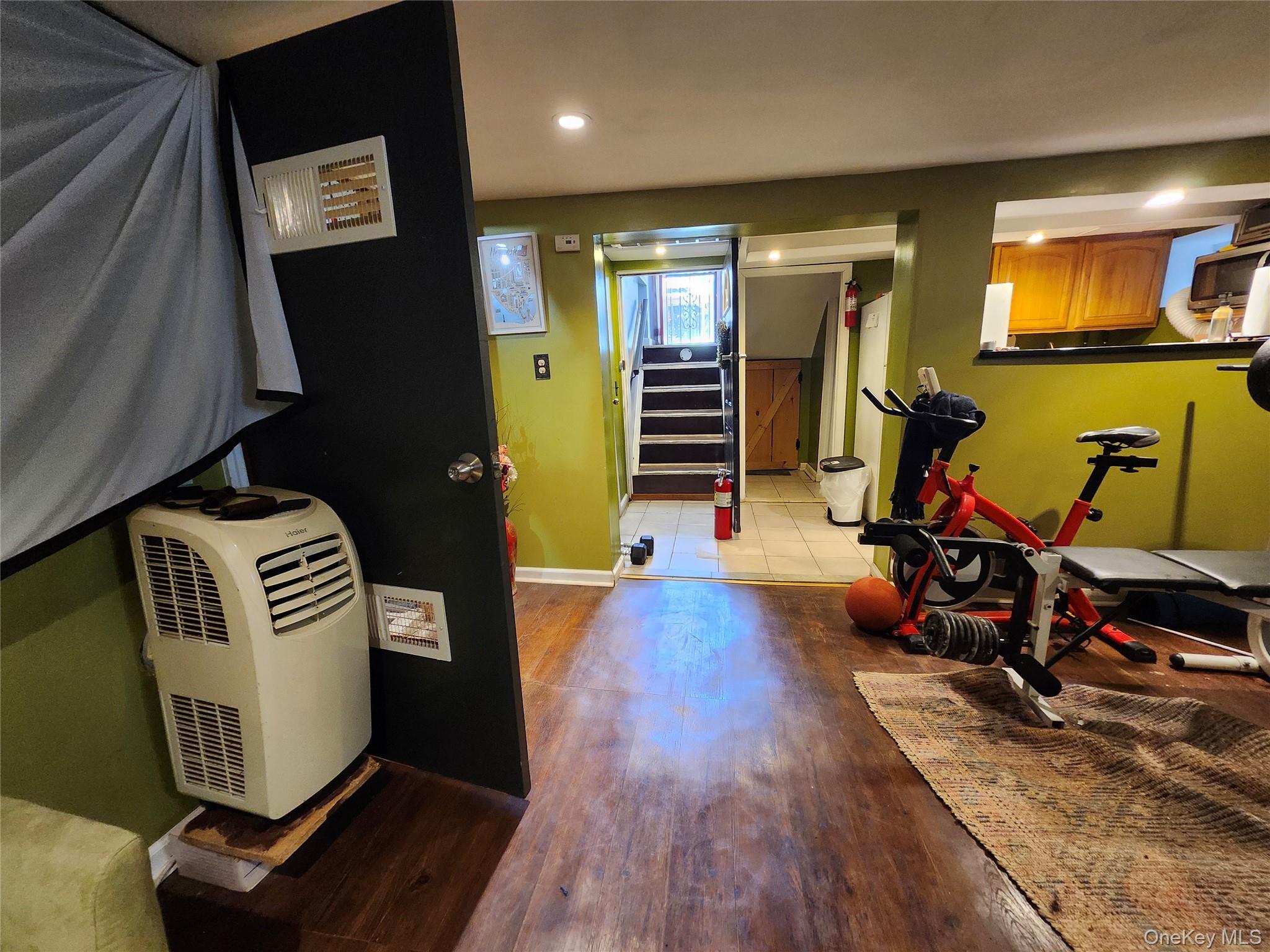 Single Family 214th  Queens, NY 11429, MLS-988882-27