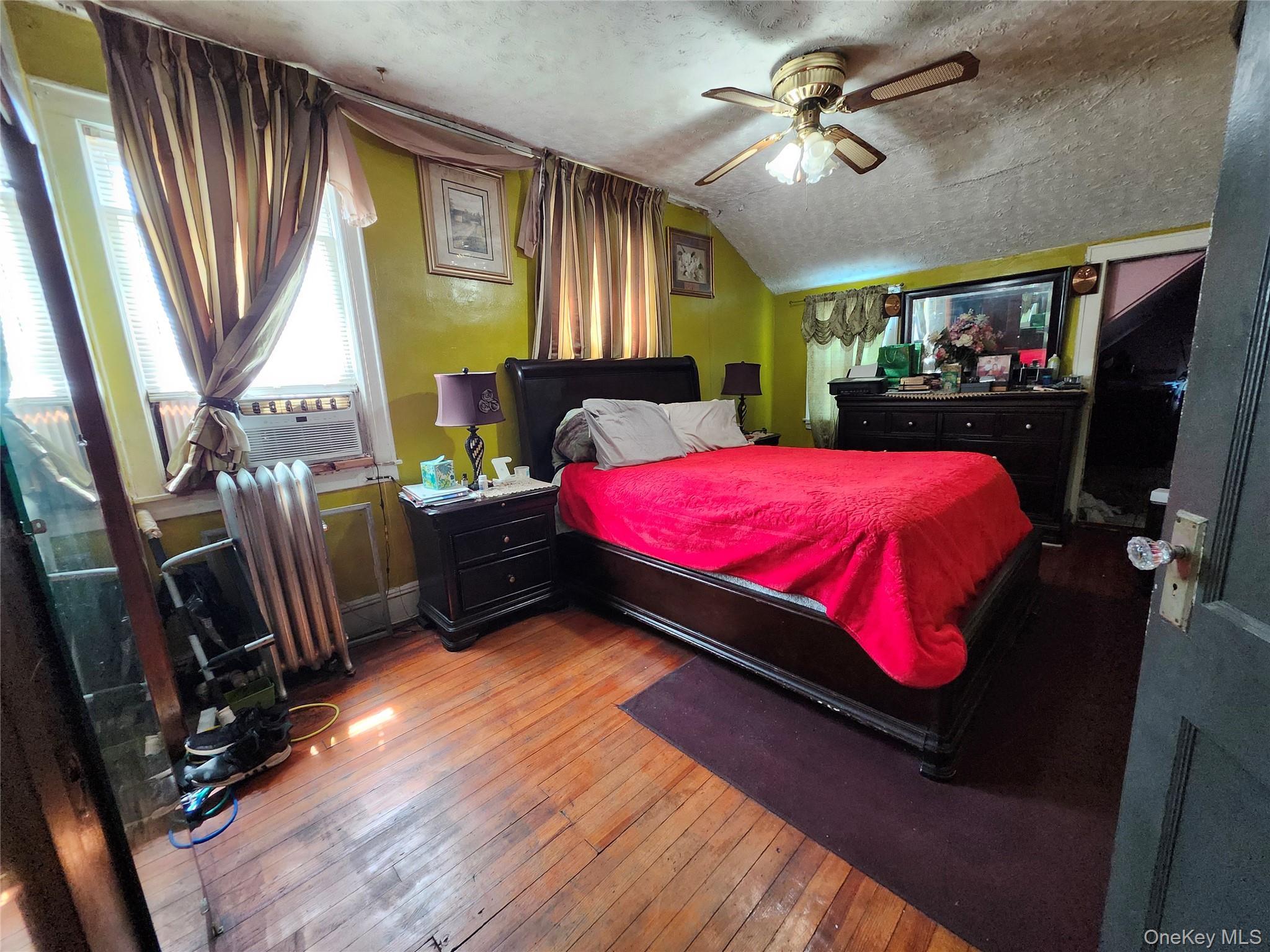Single Family 214th  Queens, NY 11429, MLS-988882-37
