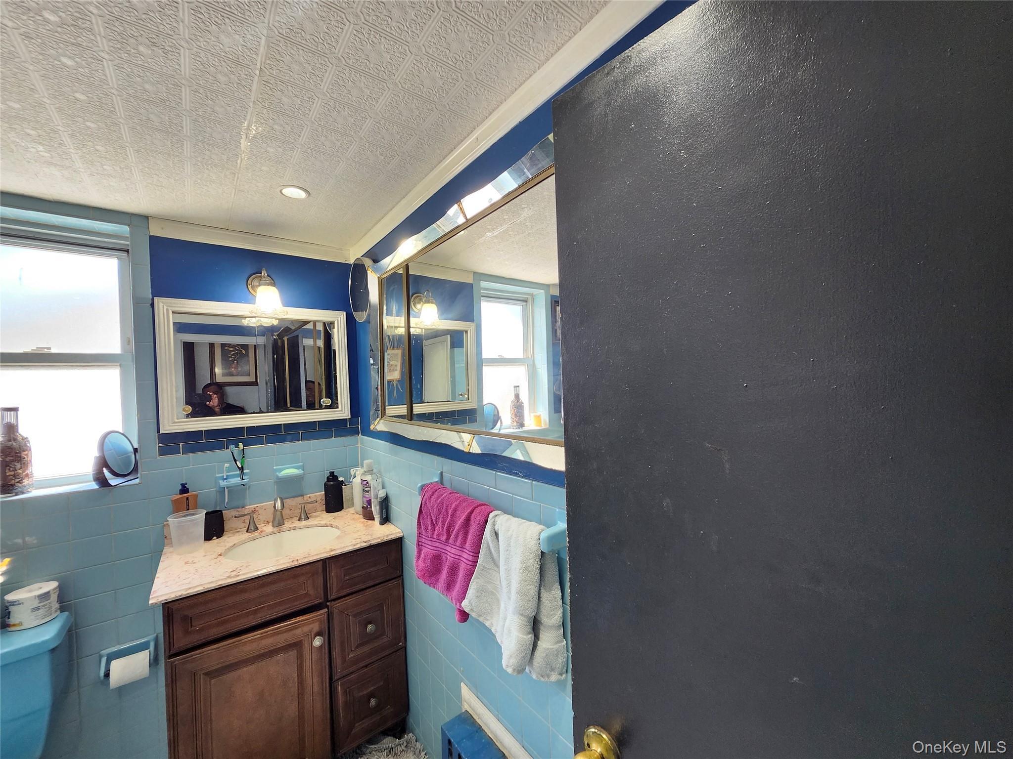 Single Family 214th  Queens, NY 11429, MLS-988882-42