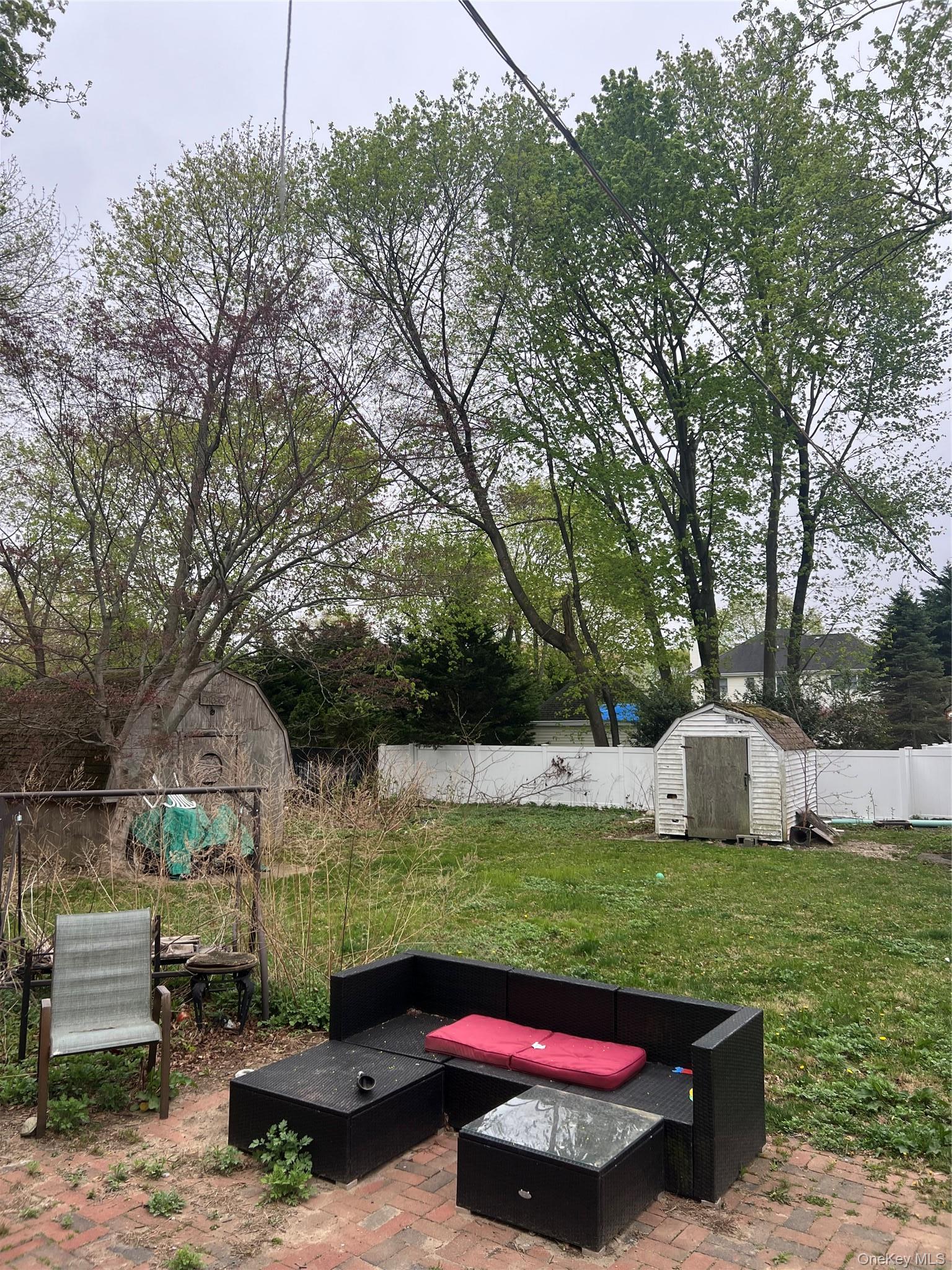 Single Family Woodlawn  Suffolk County, NY 11780, MLS-988900-4