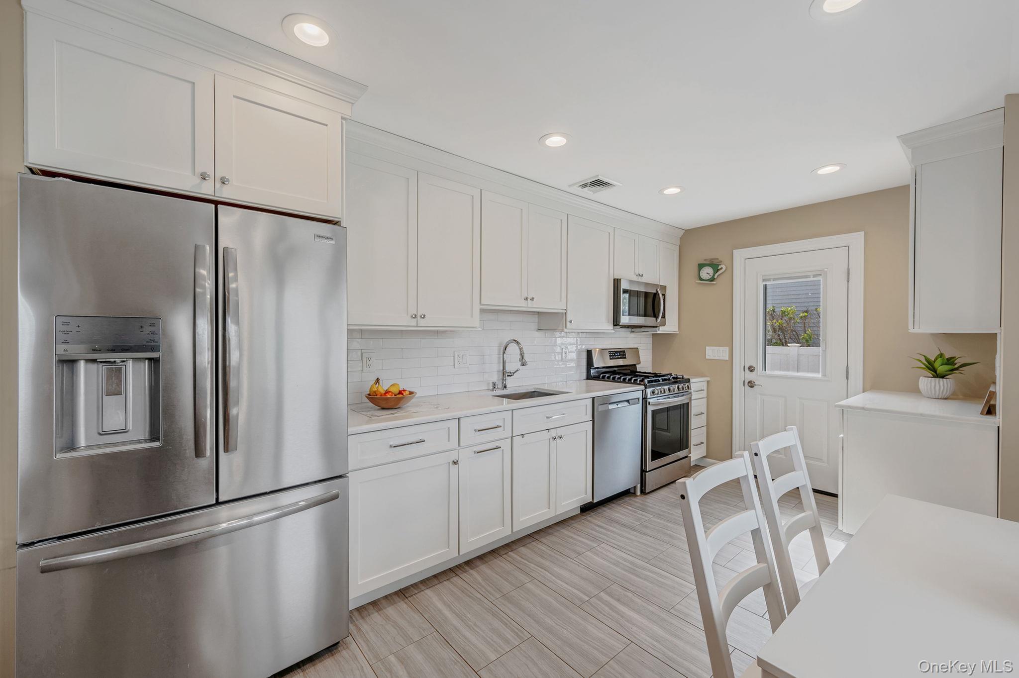 Single Family Sheldon  Suffolk County, NY 11725, MLS-988920-8