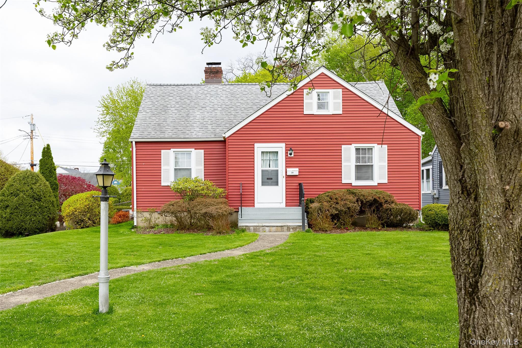 Single Family Kingston  Dutchess County, NY 12603, MLS-988938-2