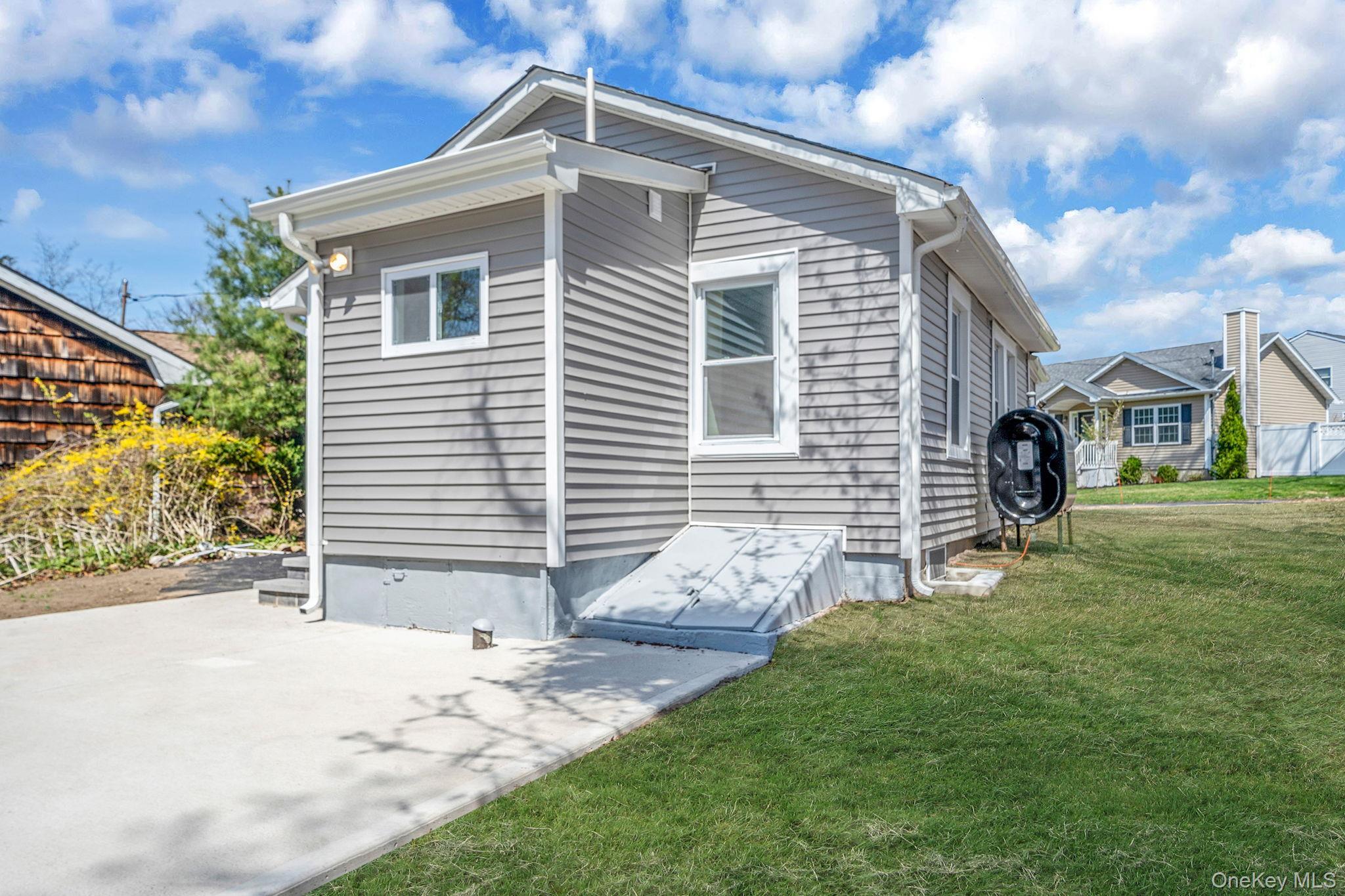 Single Family Cove Drive  Suffolk County, NY 11789, MLS-988947-22