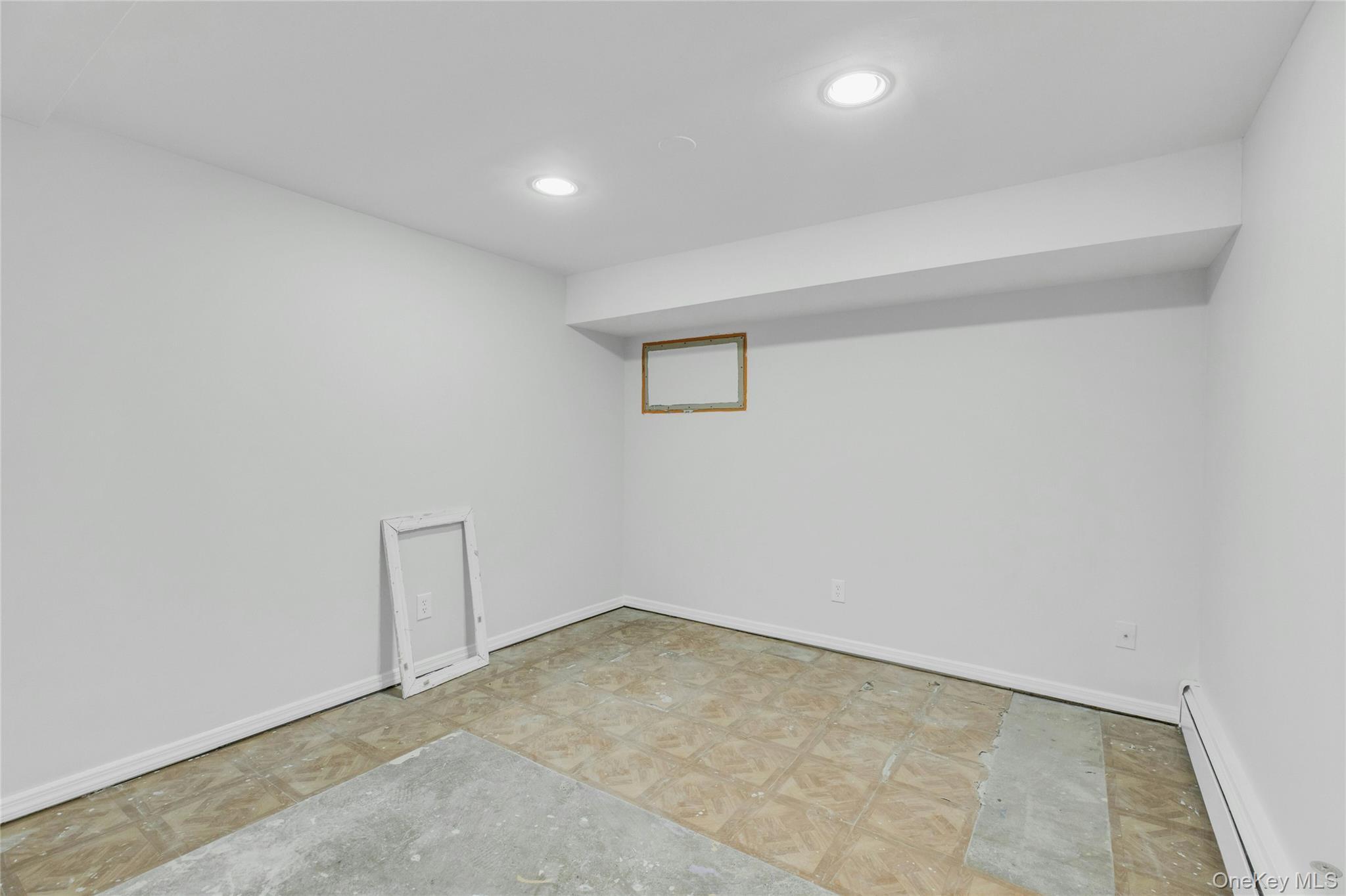 Single Family Division  Suffolk County, NY 11715, MLS-988978-26