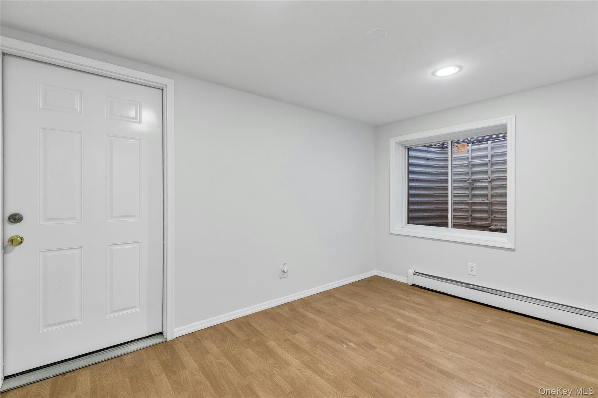 Single Family Division  Suffolk County, NY 11715, MLS-988978-29