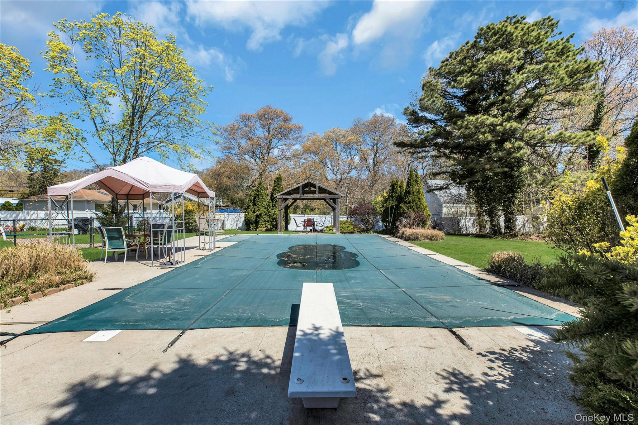 Single Family Division  Suffolk County, NY 11715, MLS-988978-8