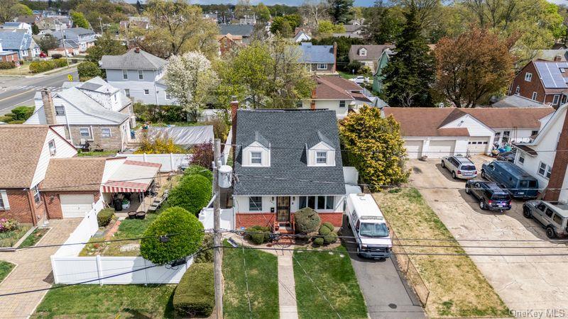 Single Family Hawthorne  Nassau County, NY 11553, MLS-988998-2