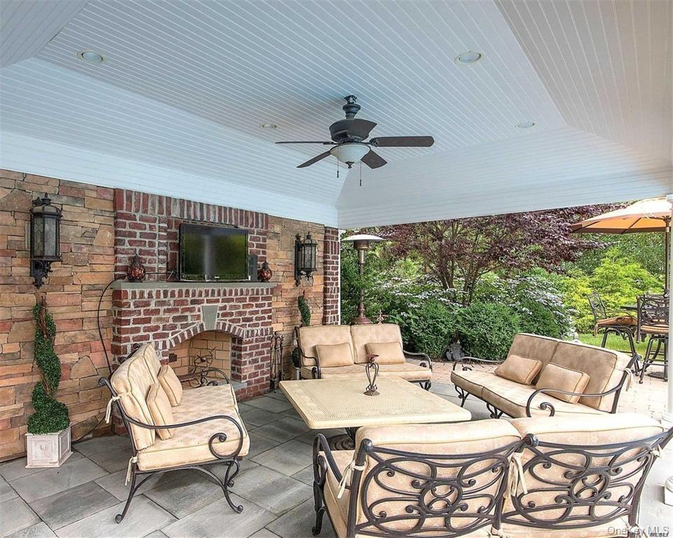 Single Family China Lane Suffolk County, NY 11733, MLS-989027-40