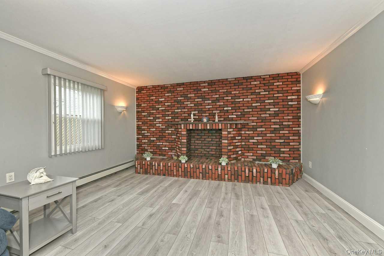 Single Family Saddle  Nassau County, NY 11756, MLS-989070-11