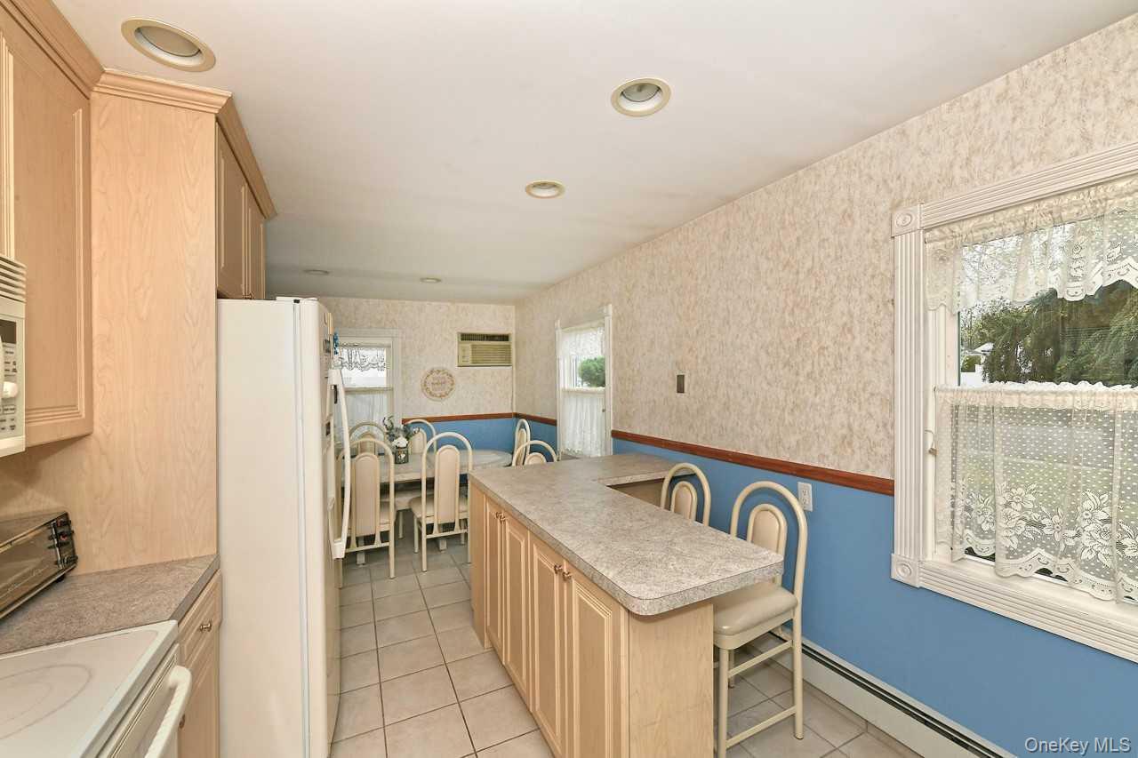 Single Family Saddle  Nassau County, NY 11756, MLS-989070-14