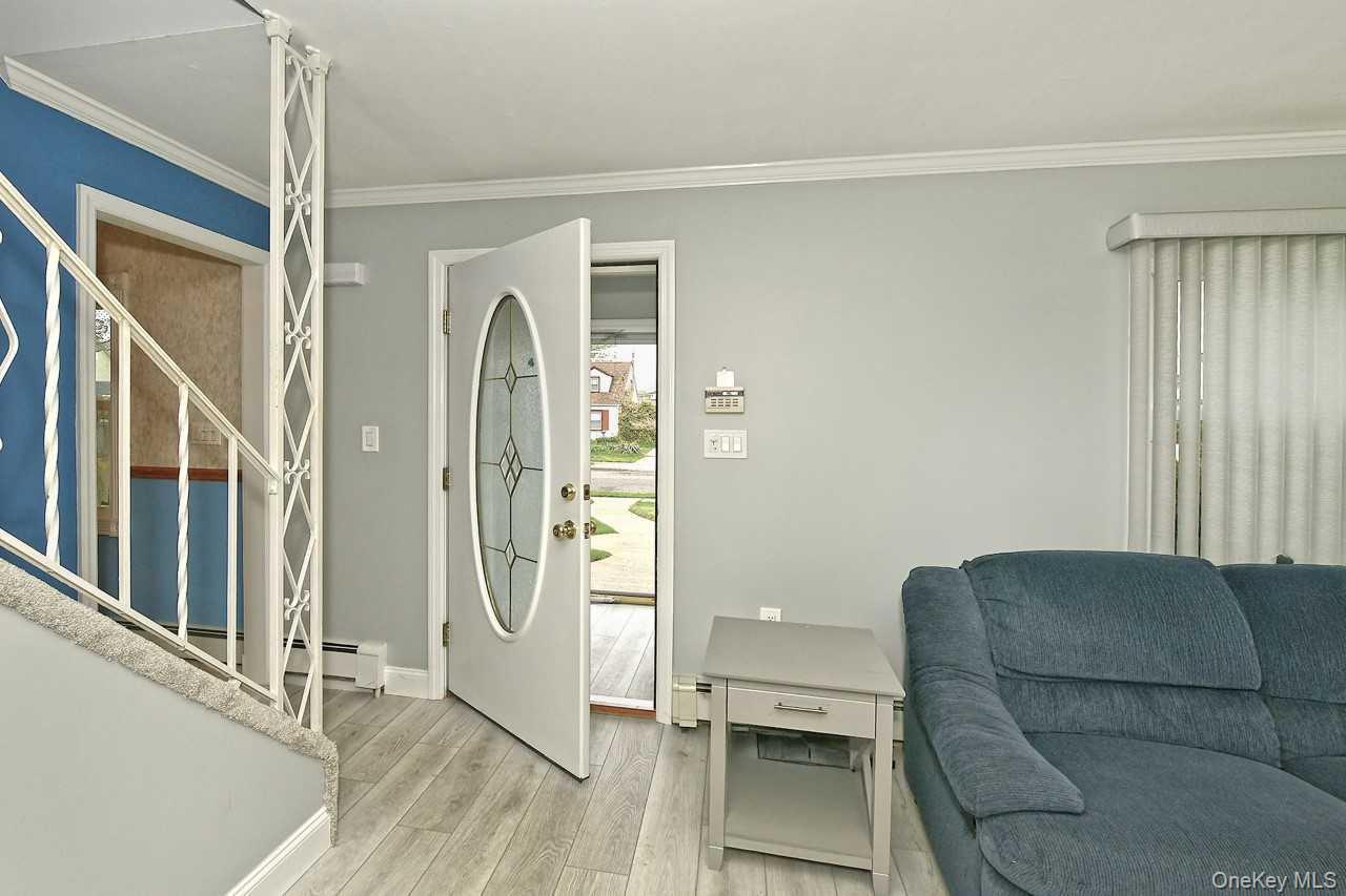 Single Family Saddle  Nassau County, NY 11756, MLS-989070-5