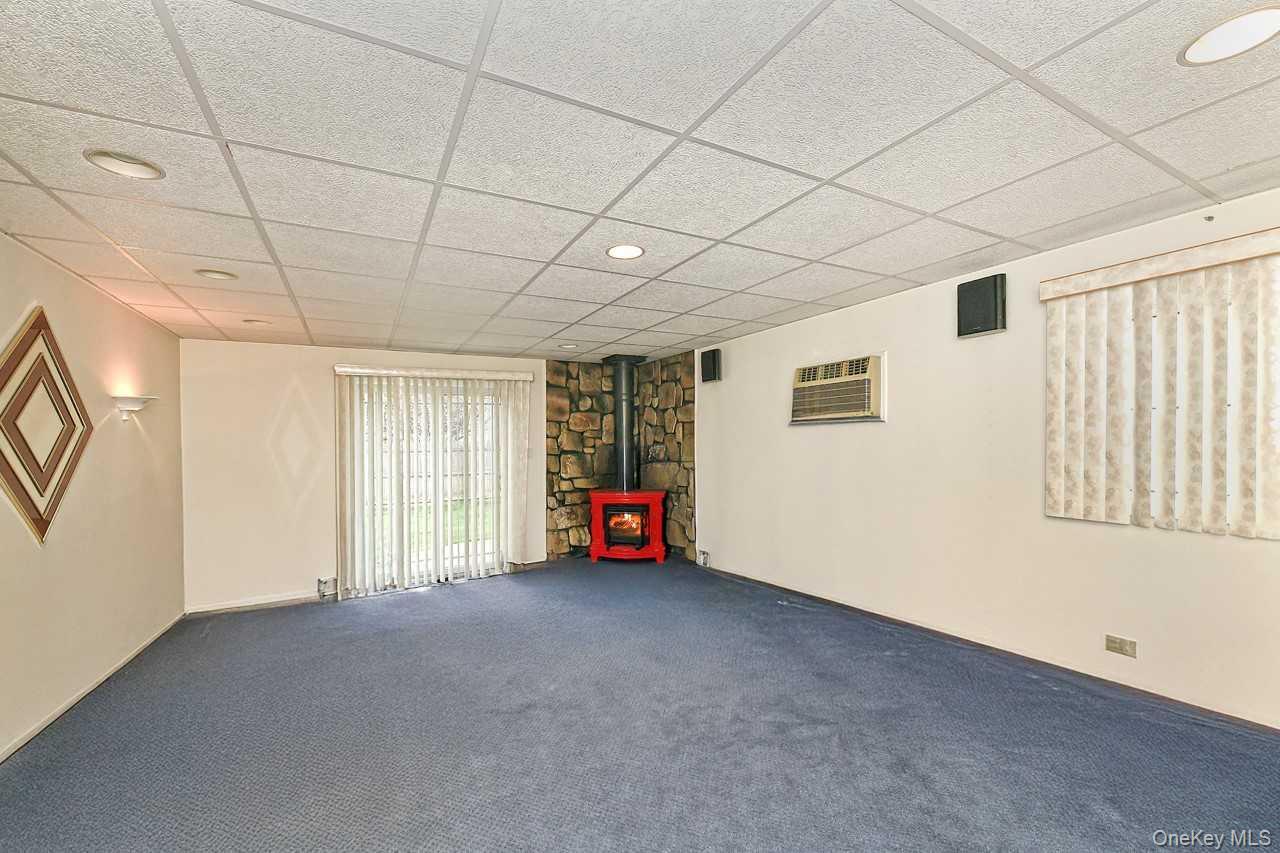 Single Family Saddle  Nassau County, NY 11756, MLS-989070-8