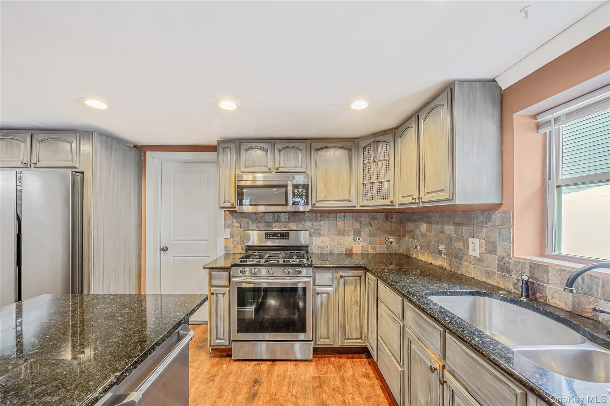 Single Family Maple Road Suffolk County, NY 11754, MLS-989075-12
