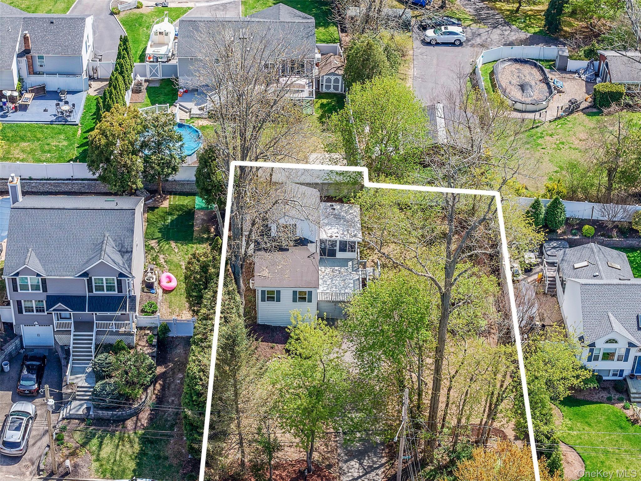Single Family Maple Road Suffolk County, NY 11754, MLS-989075-3
