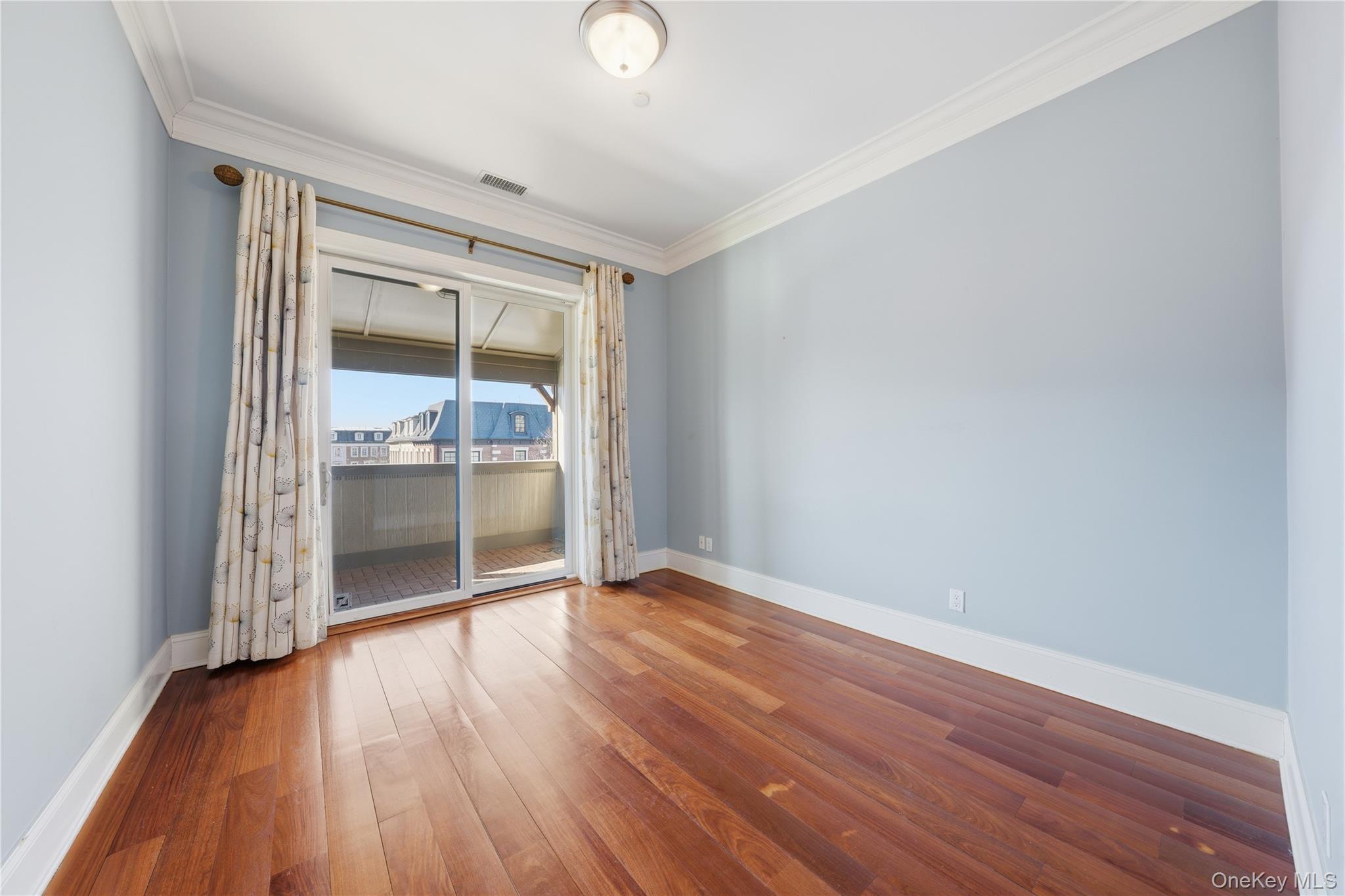 Condo Main  Westchester County, NY 10591, MLS-989078-17