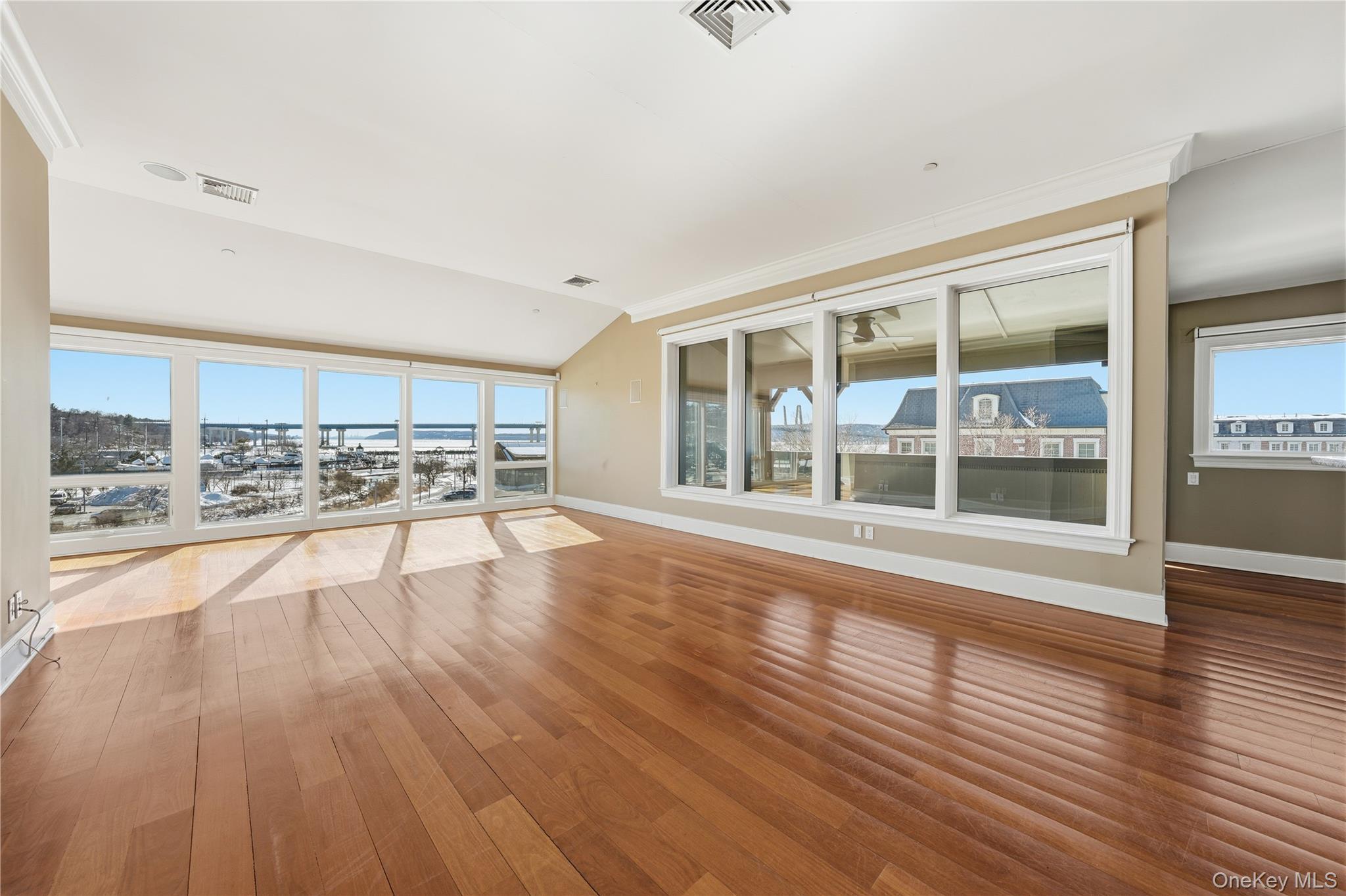 Condo Main  Westchester County, NY 10591, MLS-989078-2