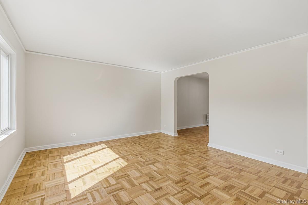 Single Family 165th Queens, NY 11365, MLS-989080-10