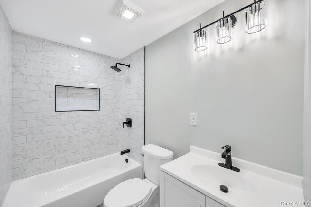 Single Family Blackpine  Suffolk County, NY 11763, MLS-989107-11