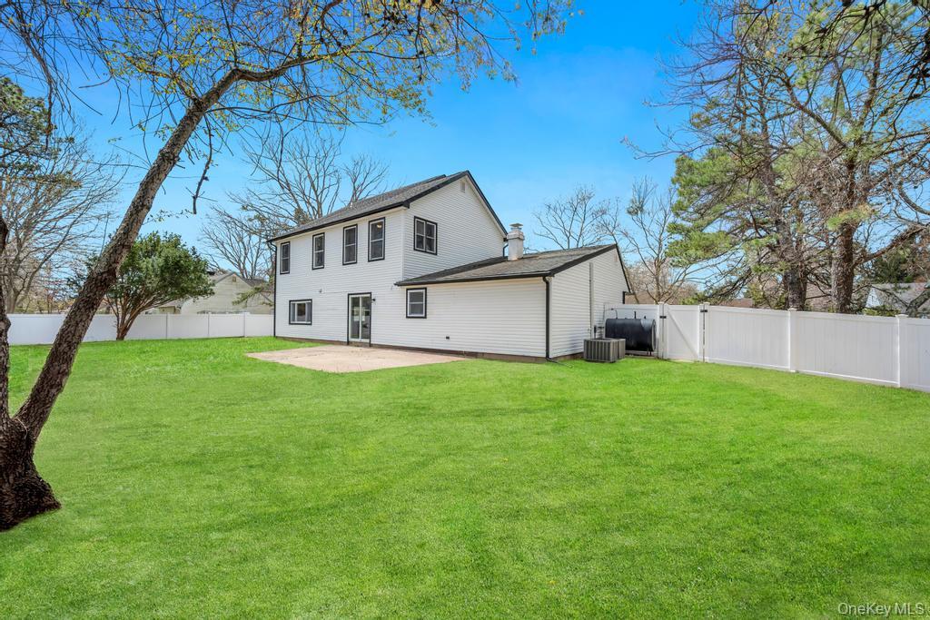 Single Family Blackpine  Suffolk County, NY 11763, MLS-989107-22