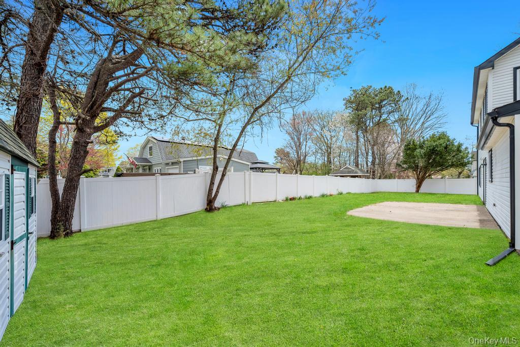 Single Family Blackpine  Suffolk County, NY 11763, MLS-989107-23