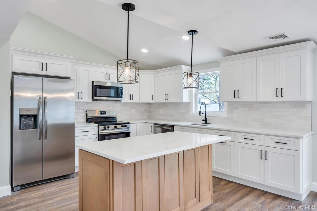 Single Family Blackpine  Suffolk County, NY 11763, MLS-989107-3