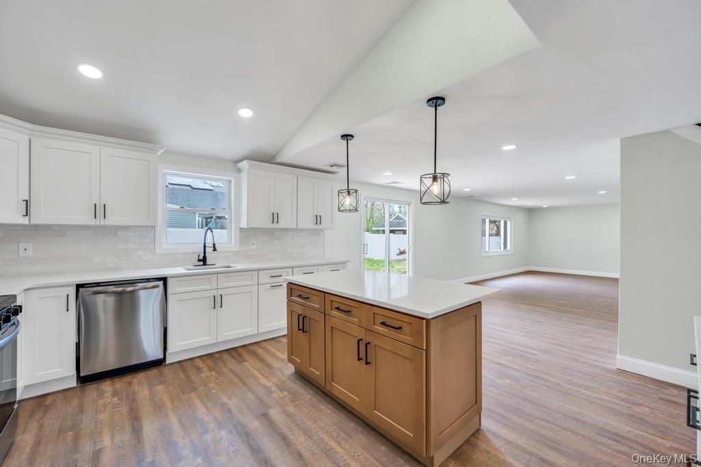 Single Family Blackpine  Suffolk County, NY 11763, MLS-989107-5