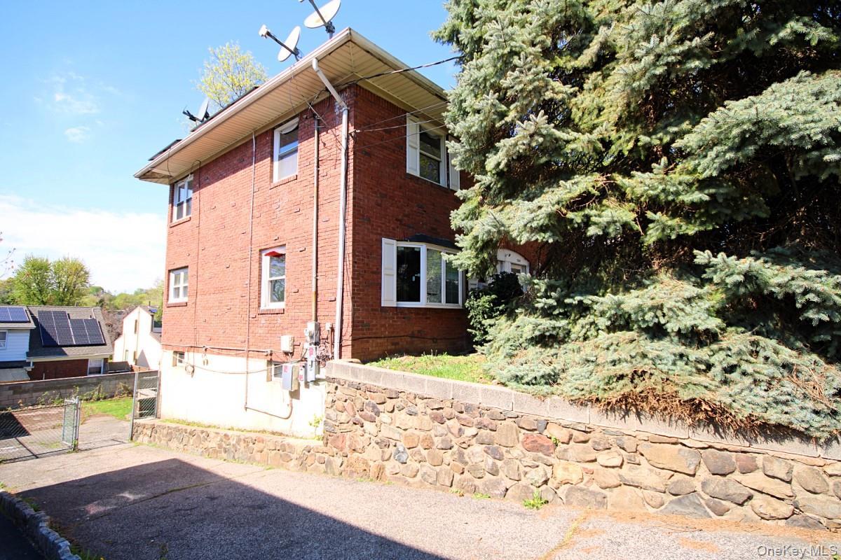 Single Family Victory  Staten Island, NY 10301, MLS-989132-16