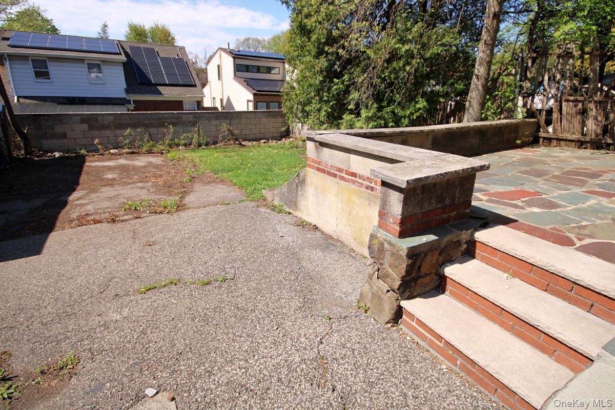 Single Family Victory  Staten Island, NY 10301, MLS-989132-4