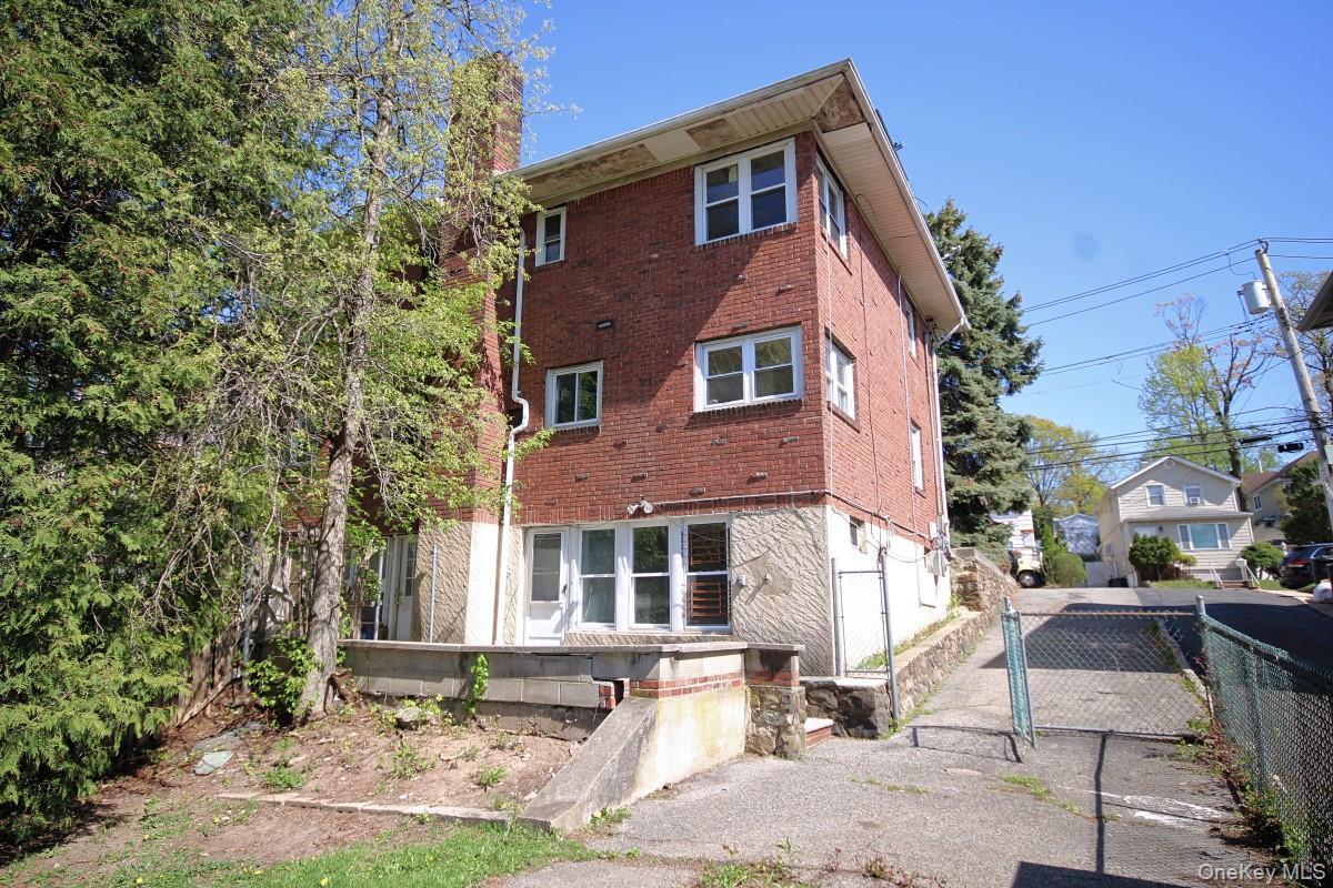 Single Family Victory  Staten Island, NY 10301, MLS-989132-5