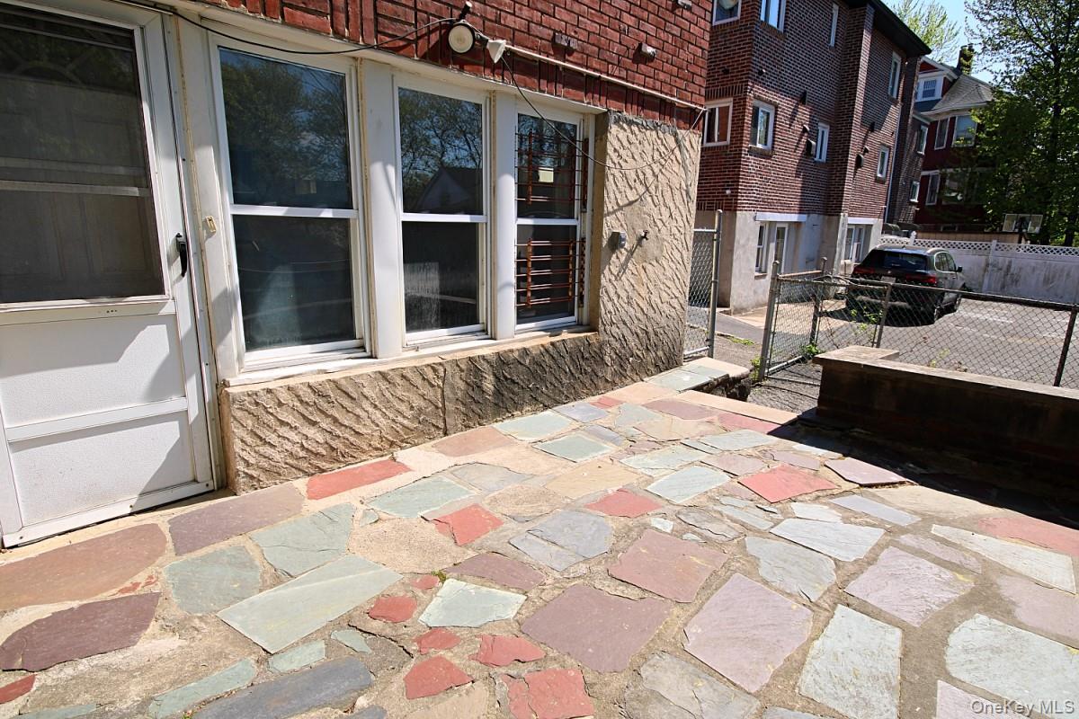 Single Family Victory  Staten Island, NY 10301, MLS-989132-6