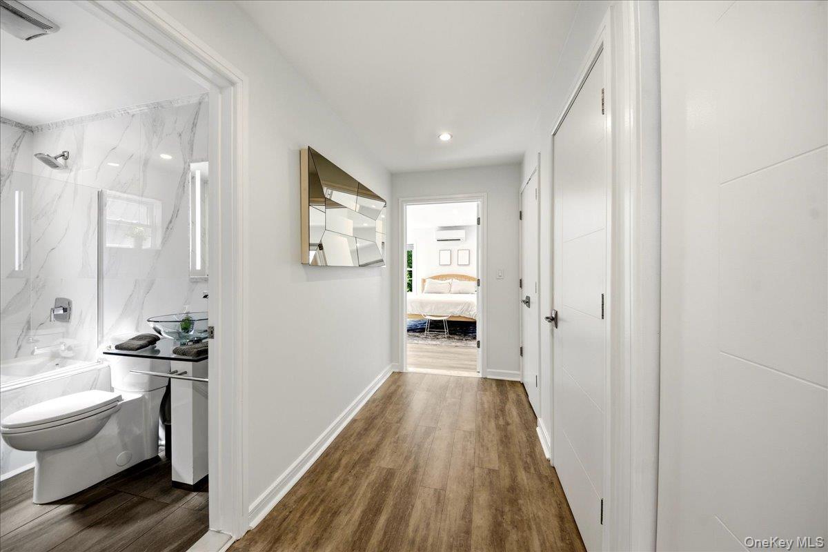 Single Family Fordham Bronx, NY 10464, MLS-989139-24