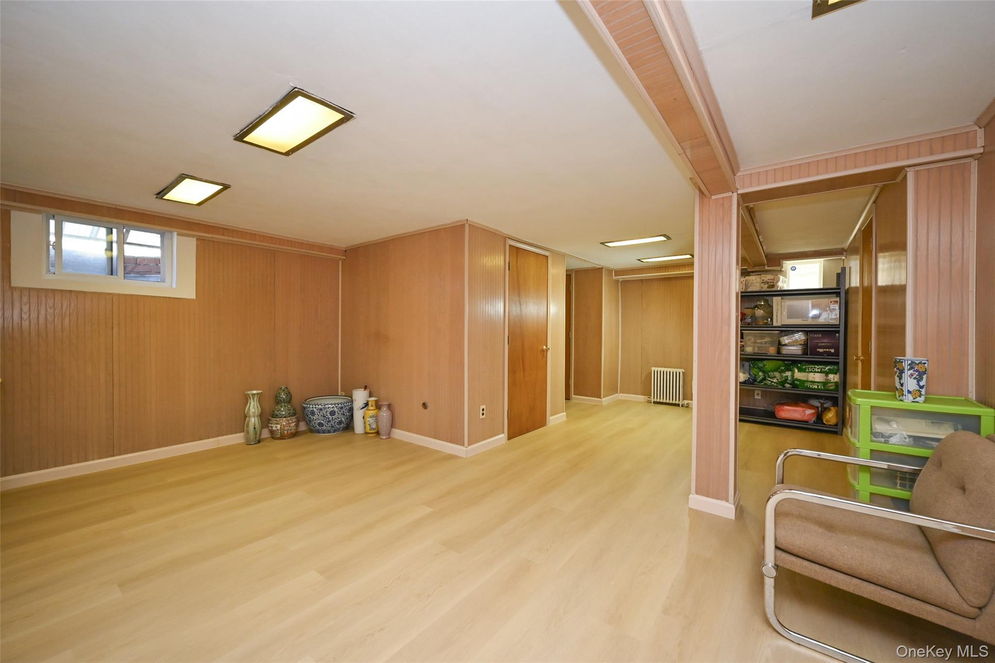 Single Family Kingsbury Avenue Queens, NY 11364, MLS-989140-17