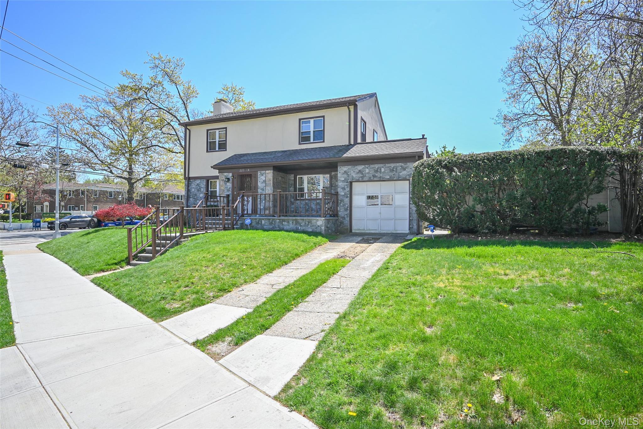 Single Family Kingsbury Avenue Queens, NY 11364, MLS-989140-2