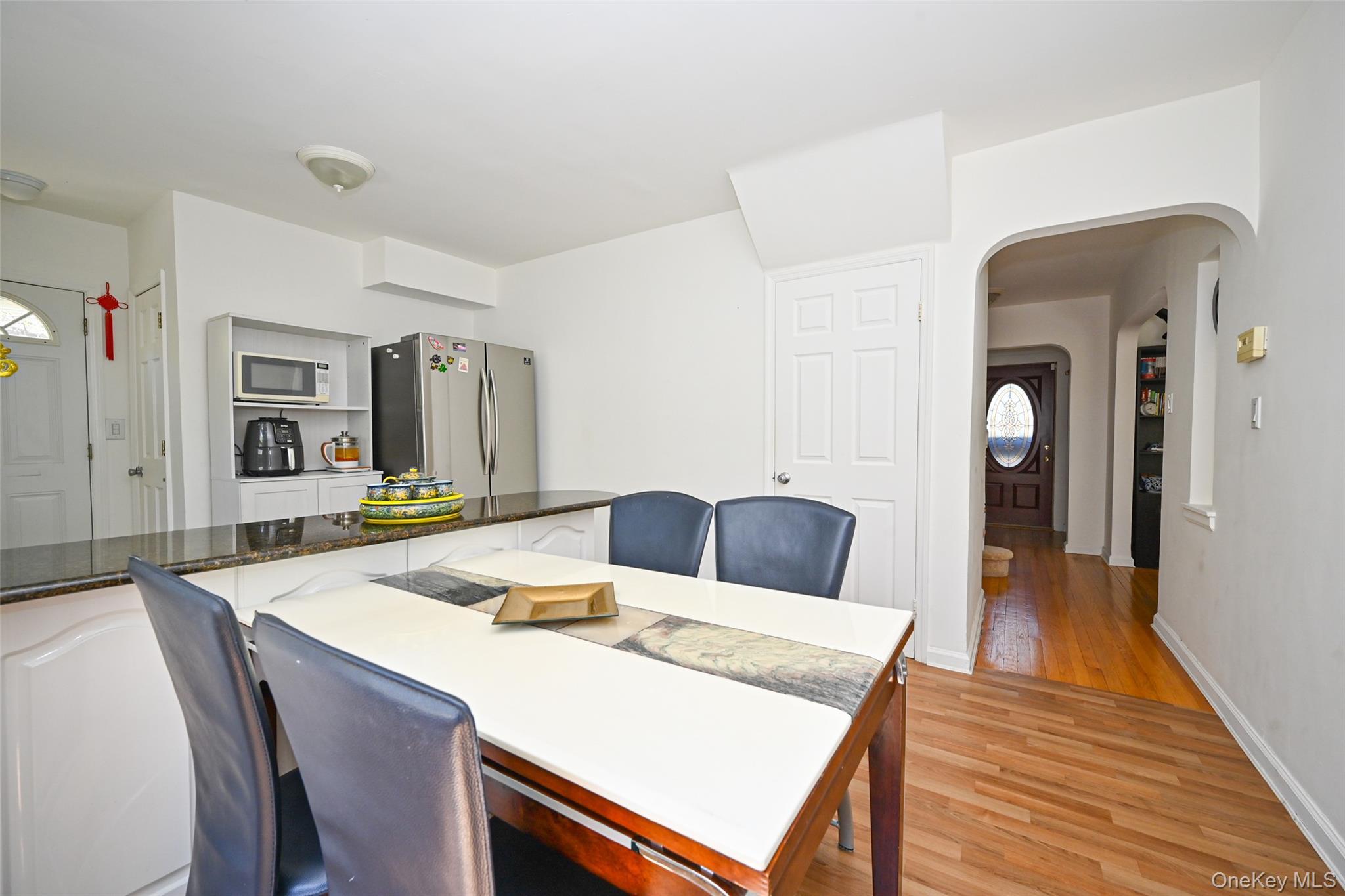 Single Family Kingsbury Avenue Queens, NY 11364, MLS-989140-7