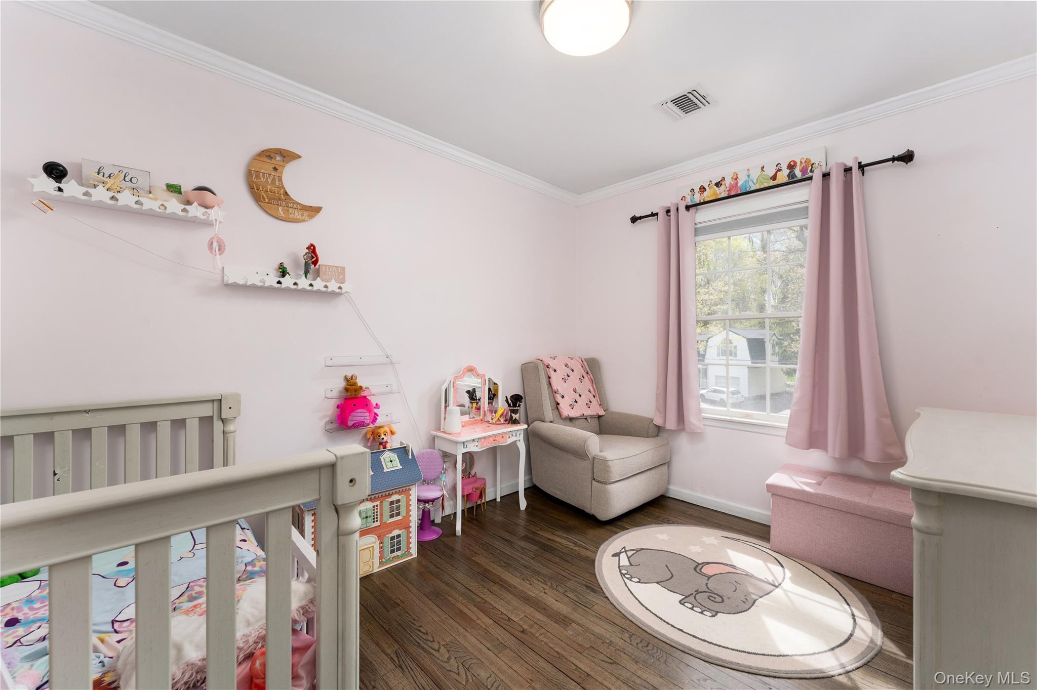 Single Family Meadow  Suffolk County, NY 11754, MLS-989141-28