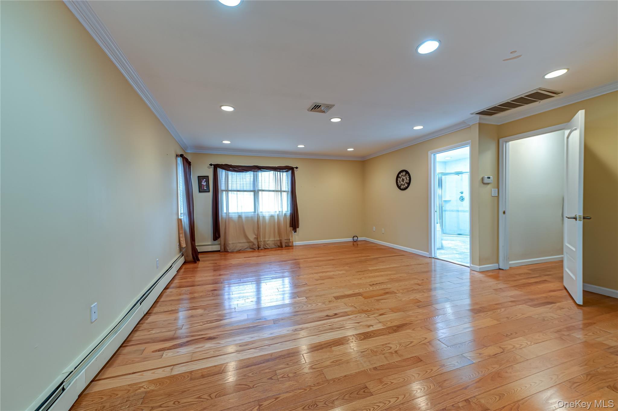 Single Family Randall  Suffolk County, NY 11786, MLS-989153-29