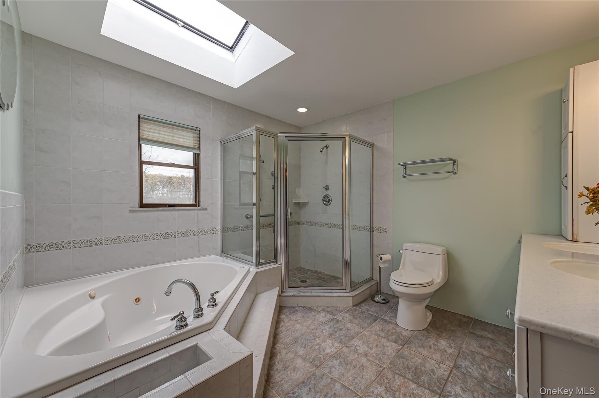 Single Family Randall  Suffolk County, NY 11786, MLS-989153-34