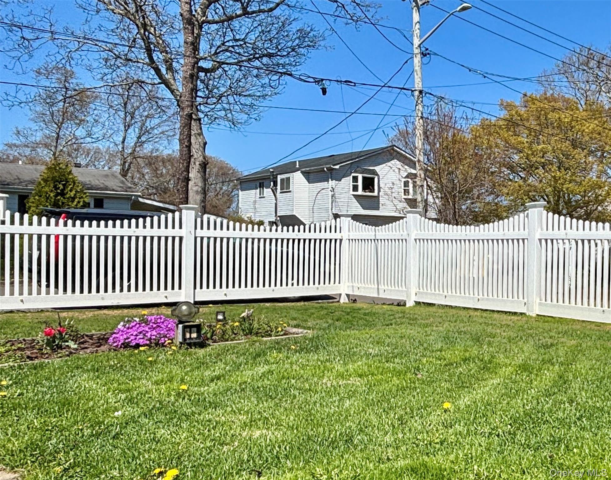 Single Family Patchogue  Suffolk County, NY 11950, MLS-989164-4